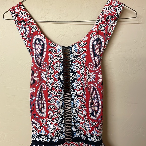 Nanette Lepore Overboard Paisley Cross-Back Dress 6 - Picture 5 of 8